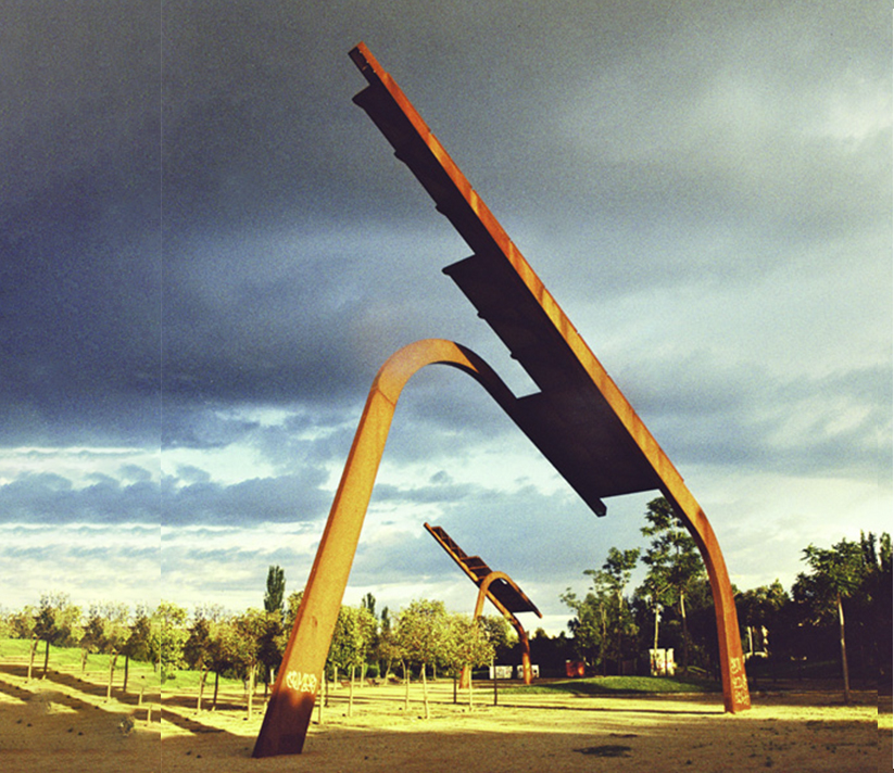 escultura con placas solares
